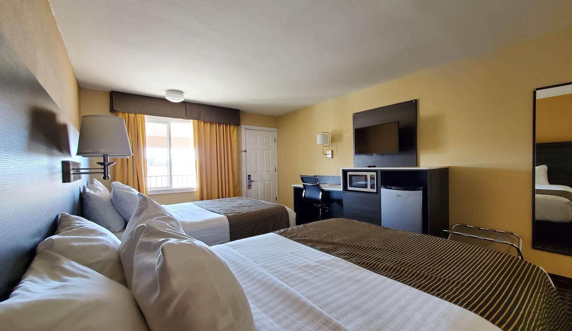 Готель Ramada By Wyndham Flagstaff East Екстер'єр фото