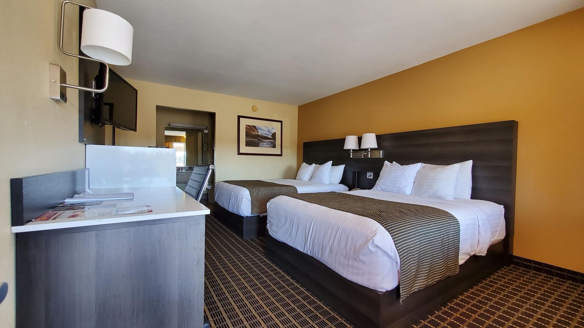 Готель Ramada By Wyndham Flagstaff East Екстер'єр фото