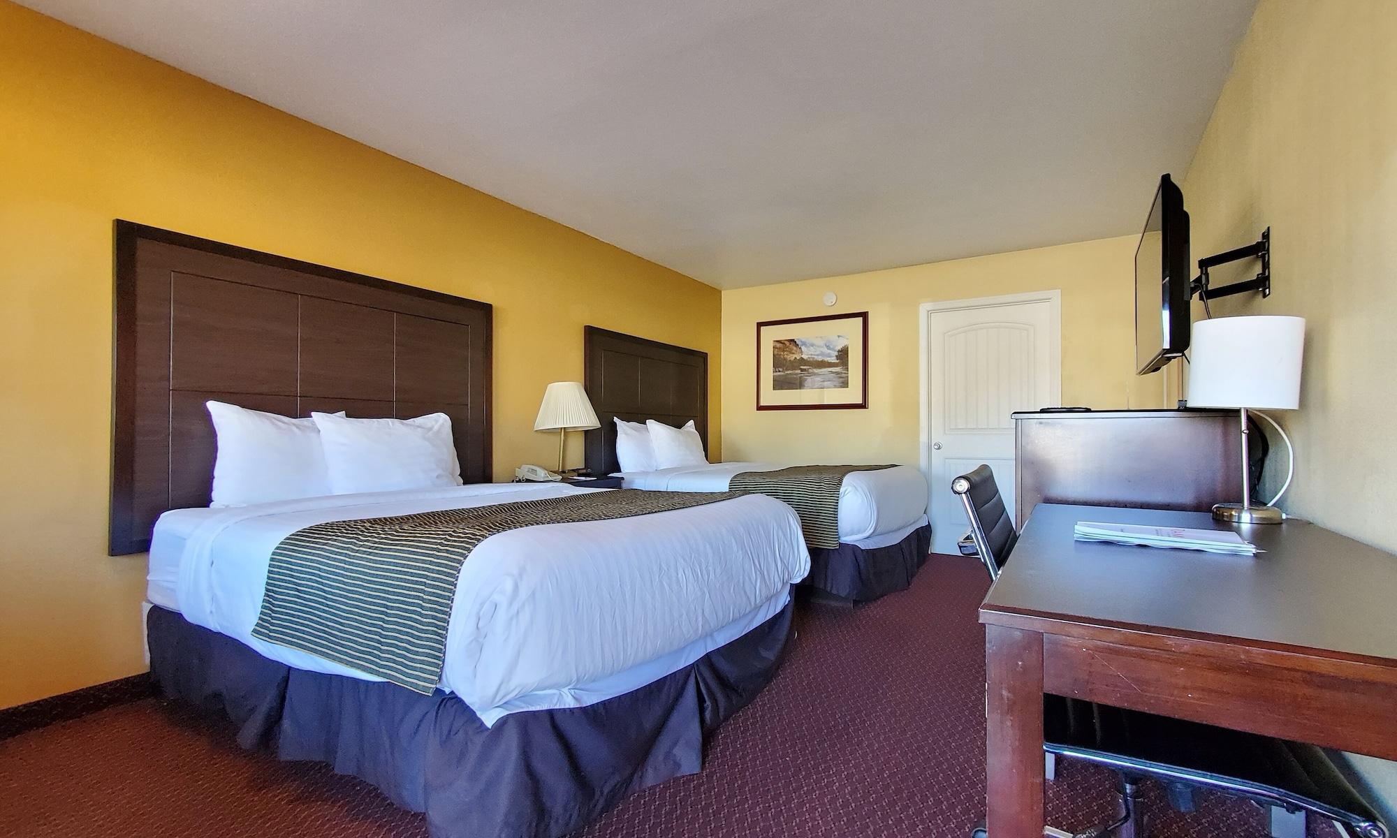 Готель Ramada By Wyndham Flagstaff East Екстер'єр фото