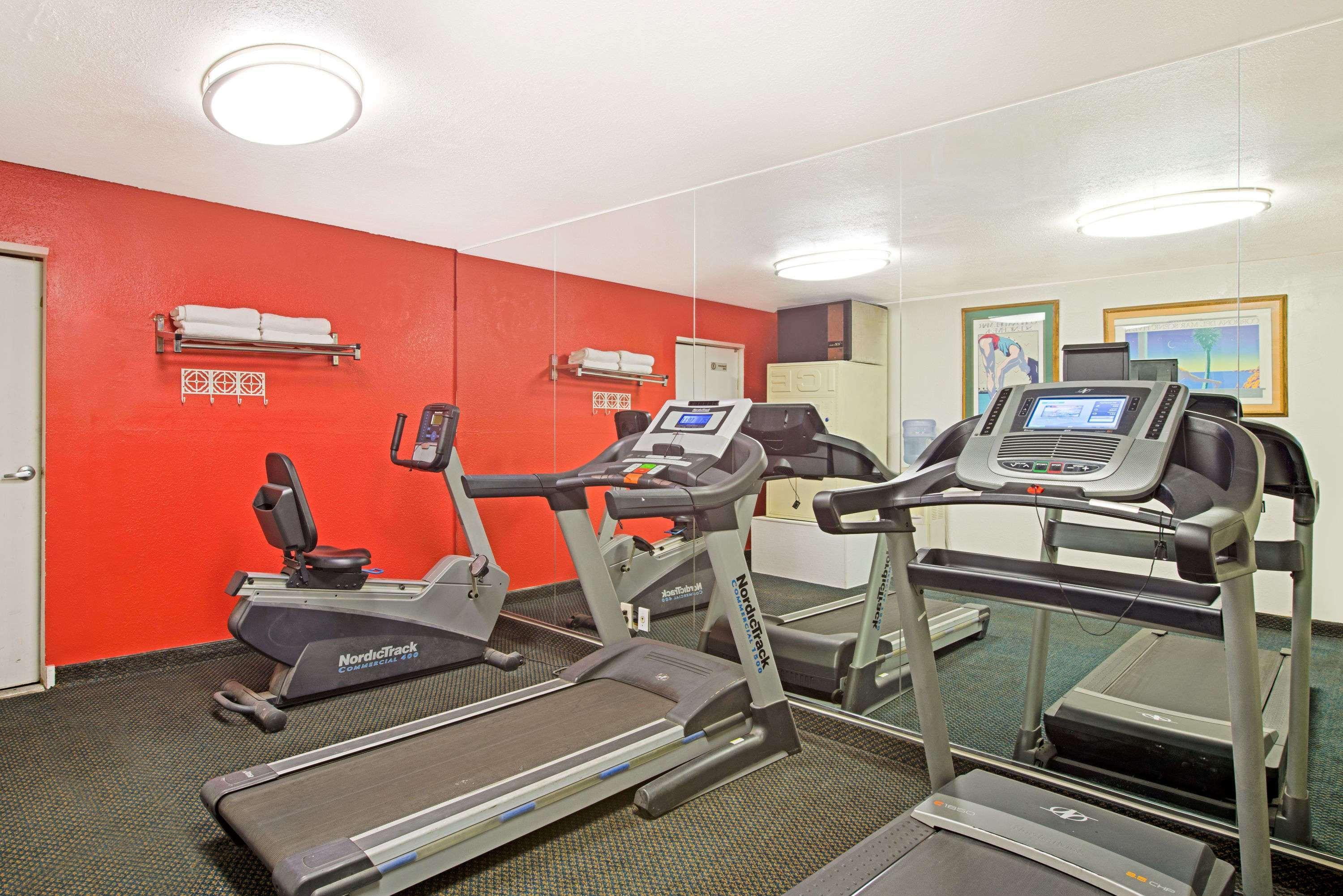 Готель Ramada By Wyndham Flagstaff East Екстер'єр фото